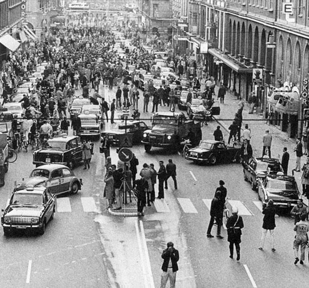 First morning after Sweden changed from driving on the left side to driving on the right, 1967